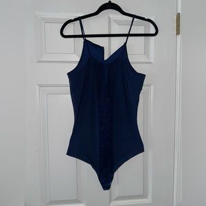 Fits like a large never worn!